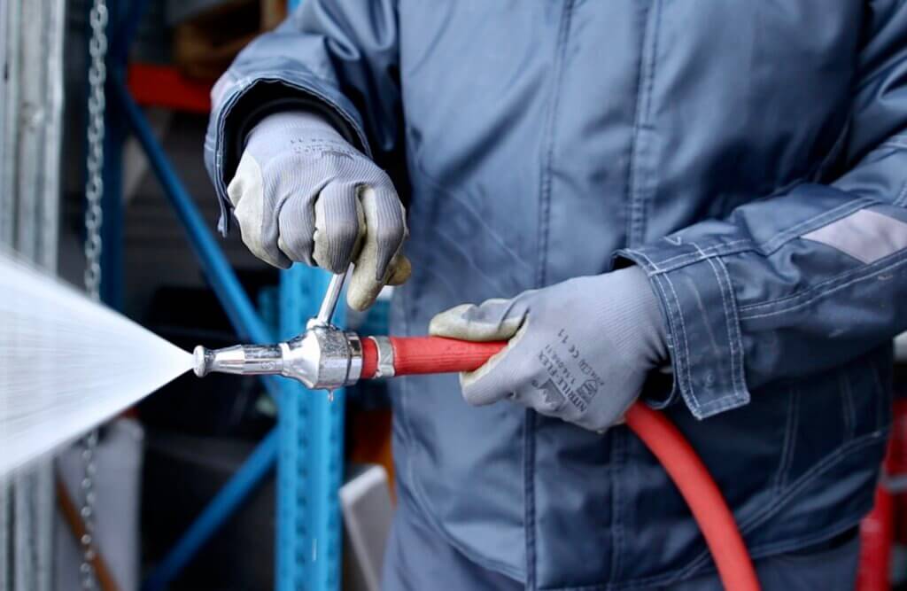 Om welke redenen volg je een BHV cursus