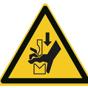 Handverbrijzeling tussen buigbank